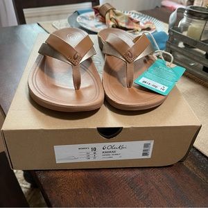Olukai Kaekae sandal NWT size 10